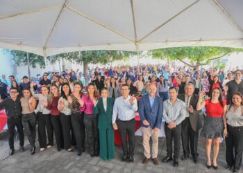 Celebra el DIF Victoria fiestas previas a la navidad 2024