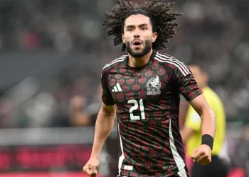 El futuro futbolístico del César ‘Chino’ Huerta entre Pumas, Osasuna… y Rayados