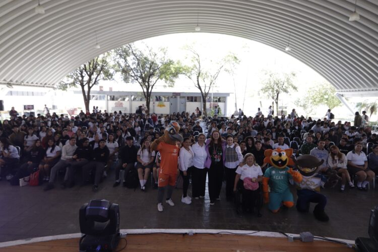 La UAT fortalece la vocación de los jóvenes con el taller Cumpliendo mi Sueño