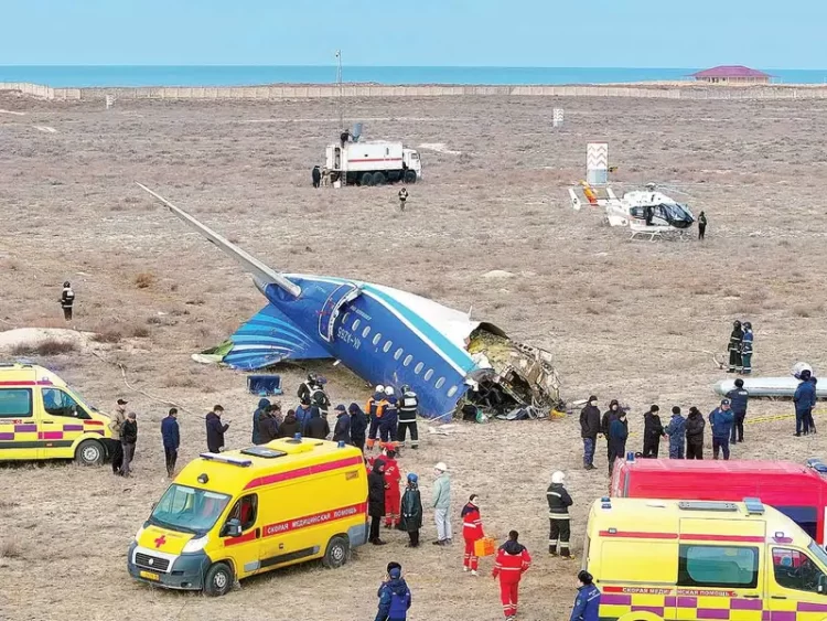 Avionazo deja 38 muertos en Kazajistán