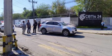 Dos personas heridas en el choque vehicular en las calles Carrera Torres y 22