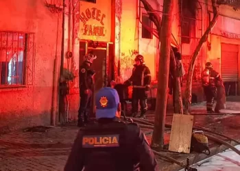 Incendio en Hotel Parral de la CDMX deja cuatro muertos; evacuaron a 30 personas