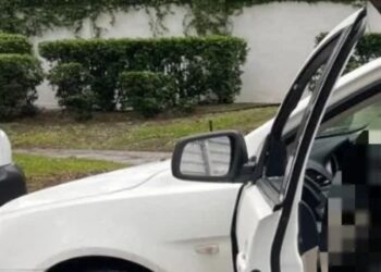 Ejecutan a hombre a bordo de su auto en San Pedro Garza García, Nuevo León