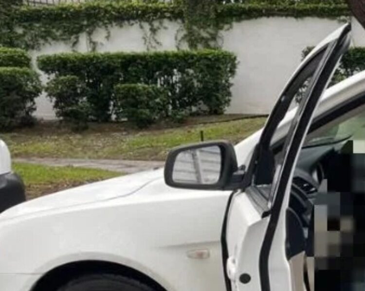 Ejecutan a hombre a bordo de su auto en San Pedro Garza García, Nuevo León