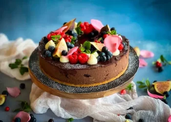 Abuelita confunde los ingredientes de un pastel navideño y toda su familia muere envenenada