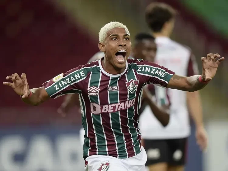 El brasileño John Kennedy sería el primer refuerzo de Pachuca