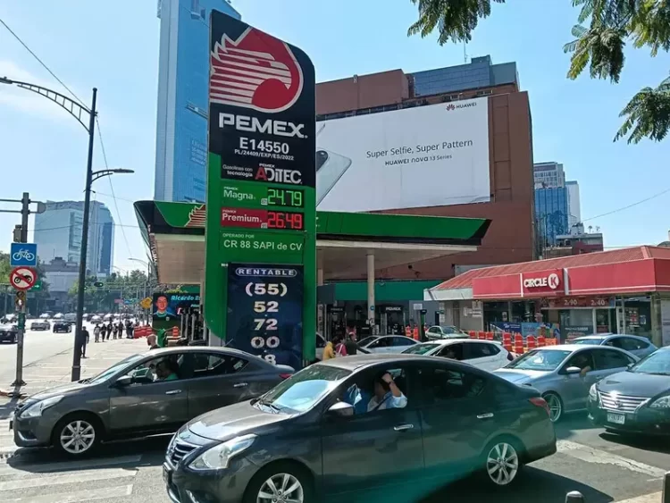 Rechazan ‘gasolinazo’ en México para 2025