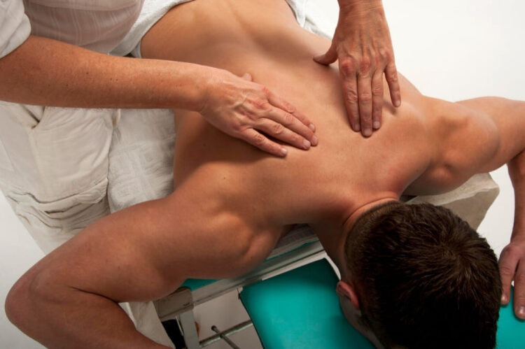 Mesas de masaje plegables vs. fijas: ventajas y desventajas