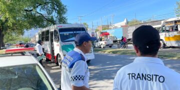 Revisan que microbuses de Cd. Victoria cumplan con reglamento de operación