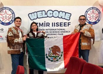 Triunfan estudiantes tamaulipecos en Feria Internacional de Innovación en Turquía