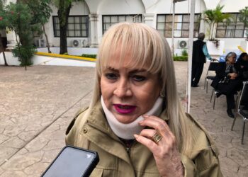 Con becas combatirán la deserción escolar