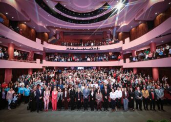 Premian Américo y María de Villarreal a los voluntarios del año 2024 en Tamaulipas