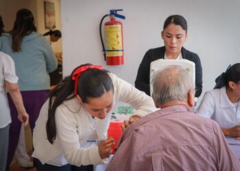 Aplica DIF Victoria 398 vacunas contra enfermedades virales.