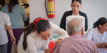 Aplica DIF Victoria 398 vacunas contra enfermedades virales.