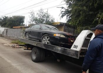 Activa Municipio programa de recuperación de espacios públicos con retiro de autos chatarra