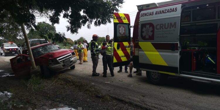 Tres heridos en accidente carretero