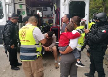 Tres heridos en accidente carretero