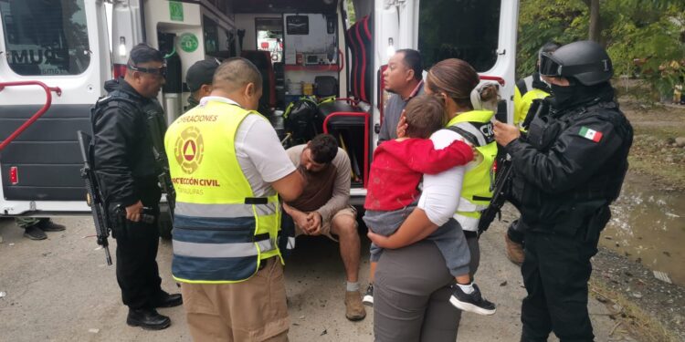 Tres heridos en accidente carretero