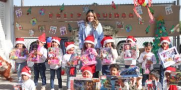 Comienzan a recibir niñas y niños primeros donativos de juguetes del DIF Victoria