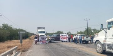 Amenazan agricultores con bloquear carretera en San Fernando, Tamaulipas
