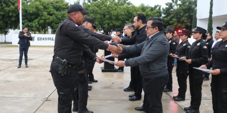 Se gradúan 28 motopatrulleros de Seguridad Pública