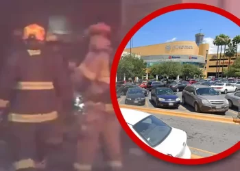Evacuan a mil 200 personas por incendio en plaza comercial en Monterrey 