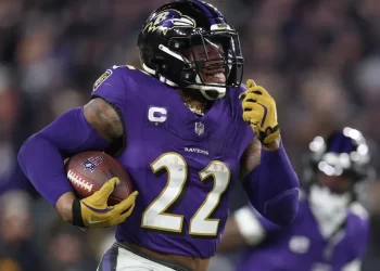Ravens somete a Steelers y vuelan a Ronda Divisional