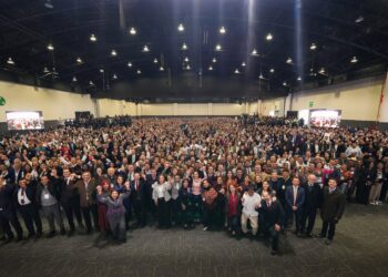 Claudia Sheinbaum se reúne con 2 mil 478 alcaldes y alcaldesas de México