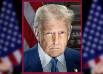 Trump revela su retrato oficial para su segundo mandato en EU