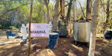 Secretaría de Marina destruye narcolaboratorio en Culiacán