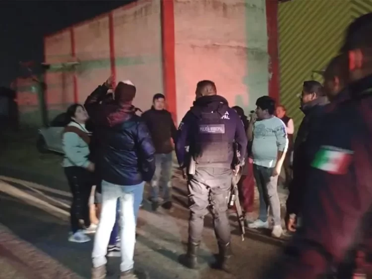 Comando armado entra a fiesta privada para secuestrar a empresario en Tlaxcala