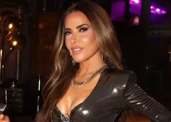 Gloria Trevi abandona entrevista tras preguntas incómodas sobre cirugías