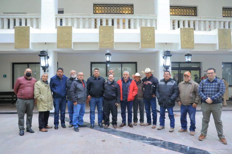 Respalda Secretario de Energía demandas de ejidatarios de Llera ante empresa del Parque Eólico