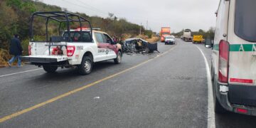 Un muerto y dos heridos en accidente en la carretera Victoria-Monterrey