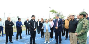 Recorren gobernador y presidenta del DIF Centro de Atención para Repatriados en Matamoros