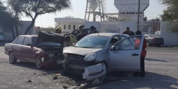 Dos heridos en fuerte choque de autos en la carretera Victoria-Soto la Marina