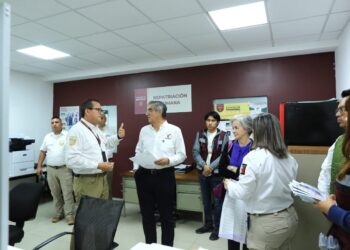 Gobernador de Tamaulipas da bienvenida a repatriados en Centro de Atención de Reynosa