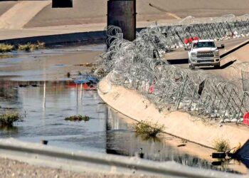 Avalan arrestar a migrantes en templos y escuelas; fin de las políticas ‘santuario’