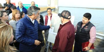 Dialoga gobernador Américo Villarreal con representantes de la CILA y usuarios de la Presa Falcón