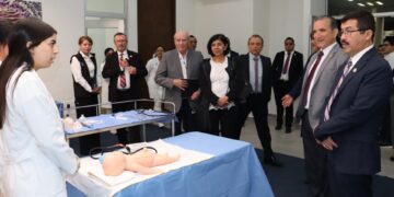 Rector de la UAT supervisa equipamiento en la Facultad de Medicina Tampico