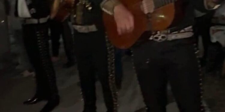 Protesta en MG Reynosa se convierte en fiesta popular