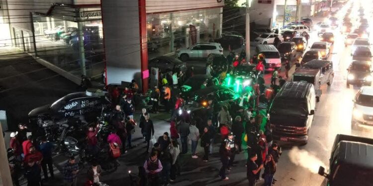 Protesta en MG Reynosa se convierte en fiesta popular