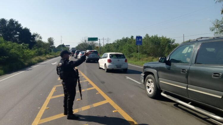 Retiran el bloqueo carretero en Padilla en la ruta Victoria-Matamoros