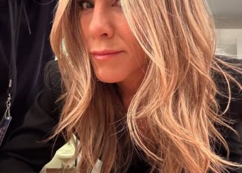La actriz Jennifer Aniston celebró en Los Cabos, Baja California el arribo de 2025