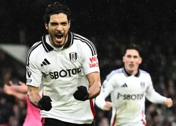 Raúl Jiménez rescata al Fulham e impone récord de goles de un mexicano en Inglaterra