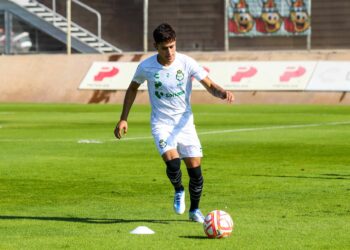 Omar Campos es presentado como refuerzo del Cruz Azul, será lateral izquierdo