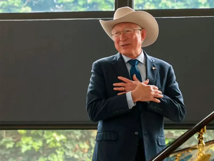 Ken Salazar cierra gestión como embajador de EU en México