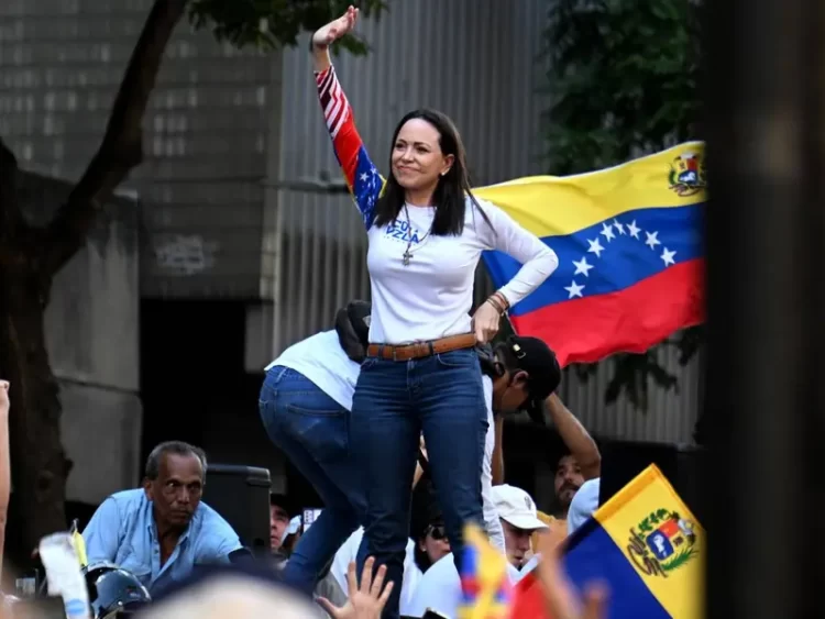 Detienen a María Corina Machado, líder de la oposición en Venezuela, durante manifestaciones