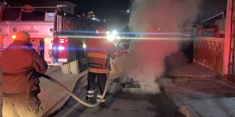 Se incendia motocicleta en Col. Enrique Cárdenas de Cd Victoria