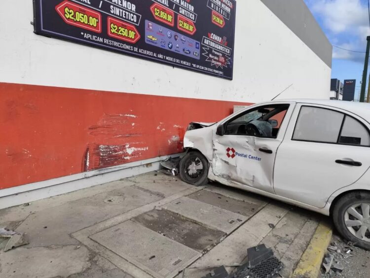 Omite alto y causa costoso choque